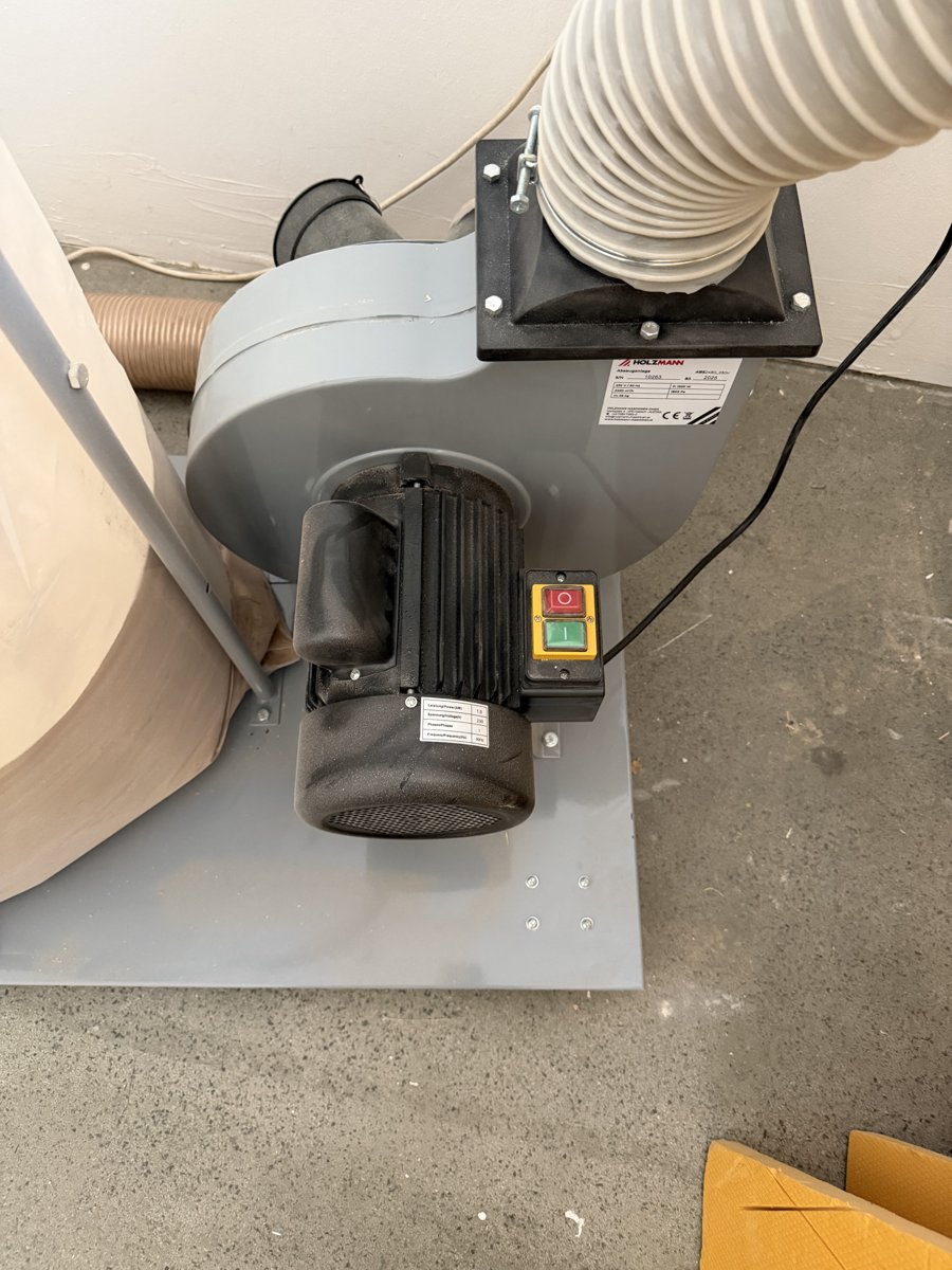 Dust collector motor and switch